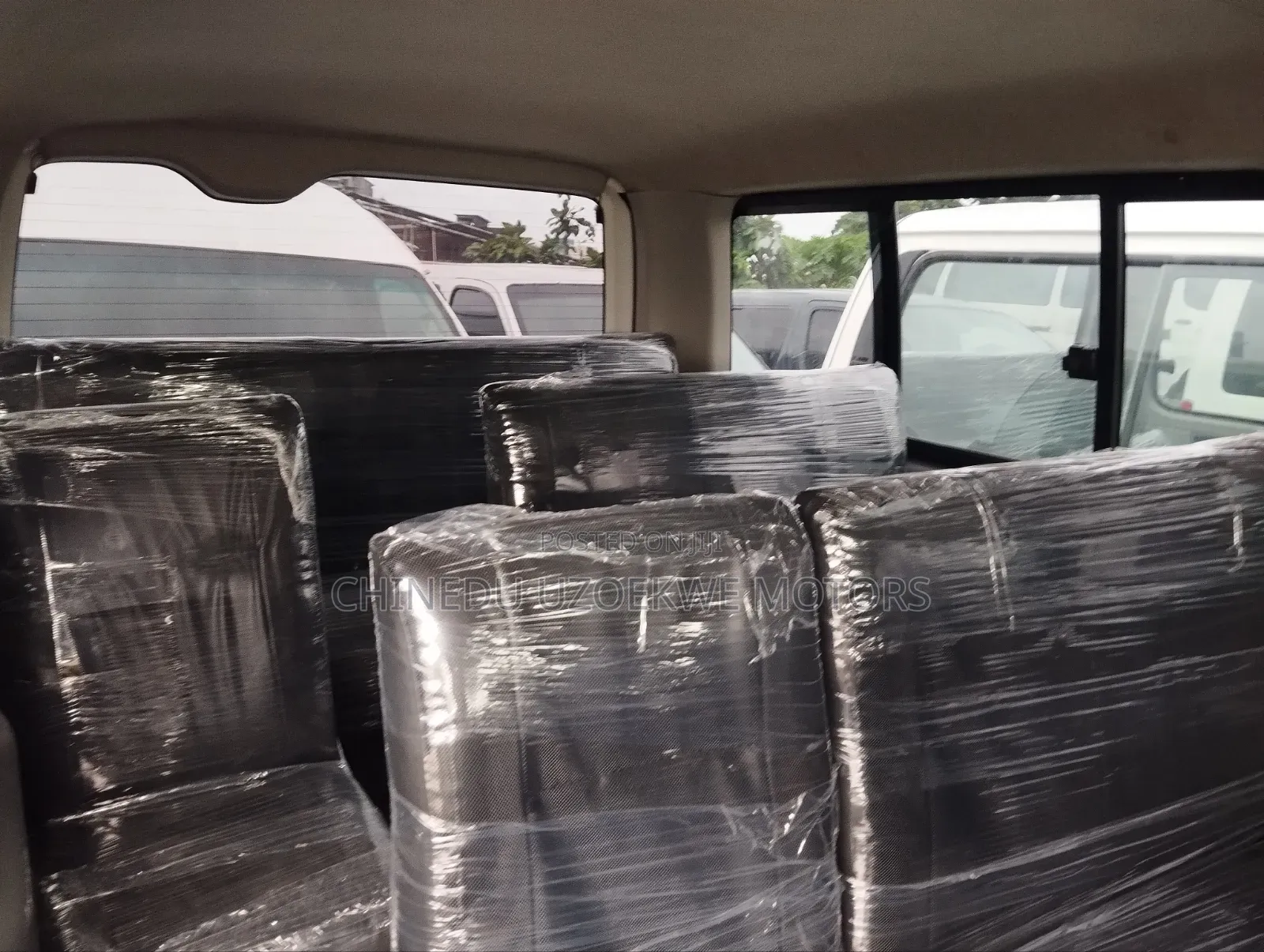 Toyota HiAce 2016 White