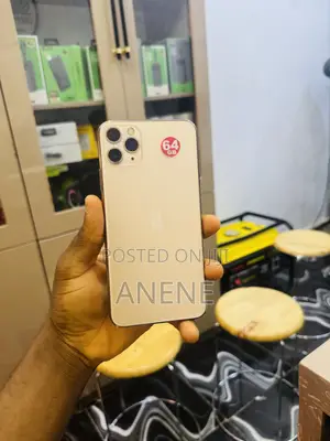 Apple iPhone 11 Pro Max 64 GB Gold