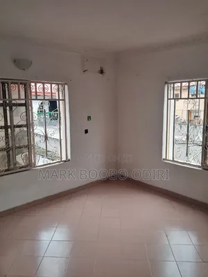 2bdrm Block of Flats in Lekki Phase 1 for rent
