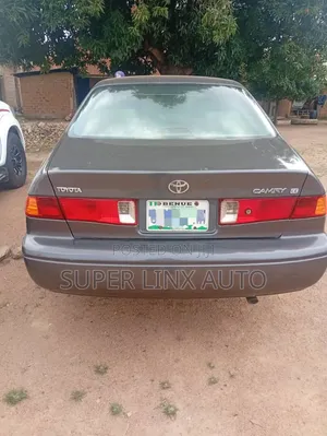 Toyota Camry 2001 Gray