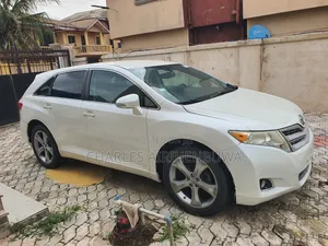 Toyota Venza LE 4dr Wagon AWD (2.7L 4cyl 6A) 2014 White