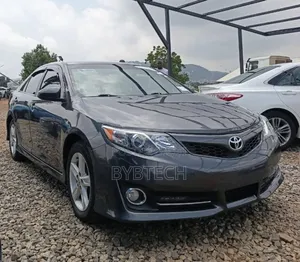 Toyota Camry 2014 Gray