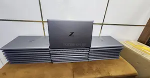 Laptop HP ZBook Firefly G8 8GB Intel Core i5 SSD 256GB