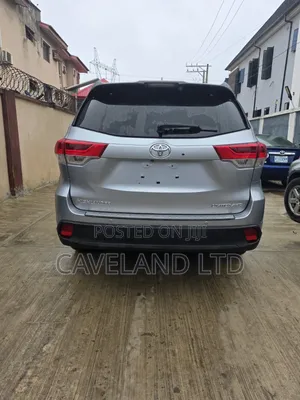 Toyota Highlander Limited Platinum V6 4x4 (3.5L 6cyl 6A) 2016 Gray