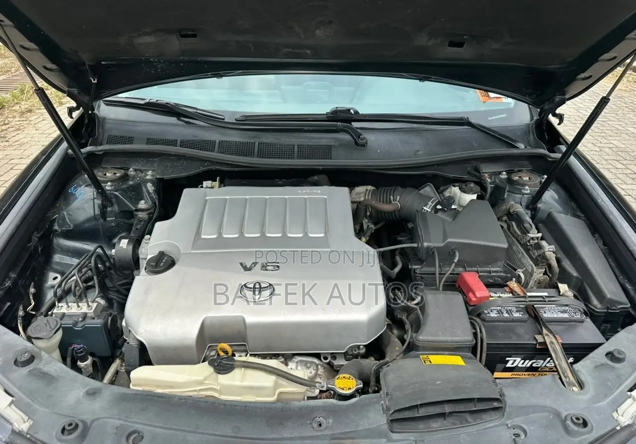 Toyota Camry SE V6 4dr Sedan (3.5L 6cyl 6A) 2012 Black