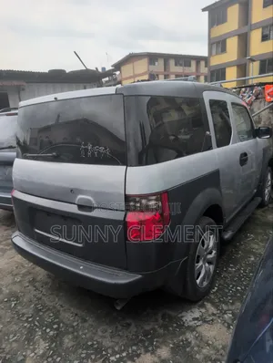 Honda Element 2004 Silver