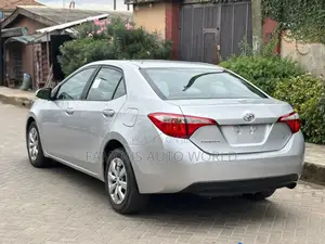Toyota Corolla LE Eco Premium 4dr Sedan (1.8L 4cyl CVT) 2015 Silver