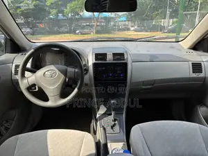 Toyota Corolla 2009 Silver