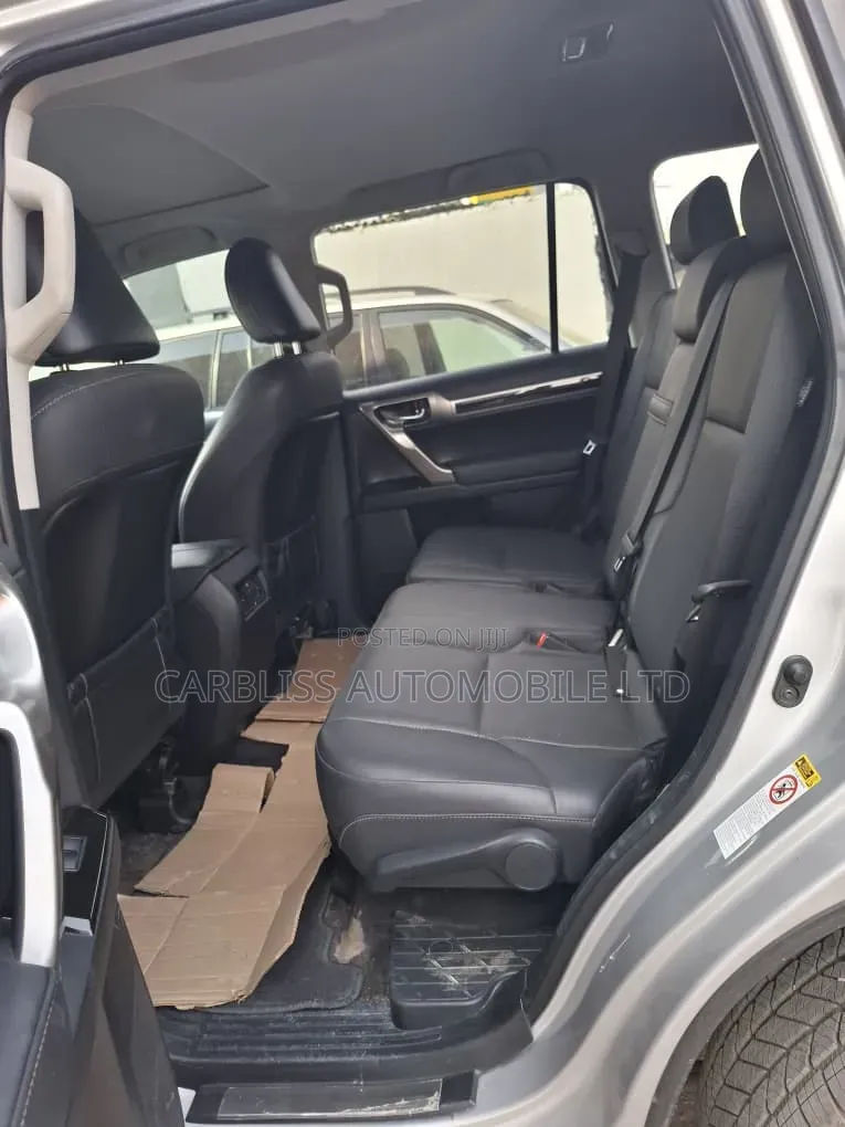 Lexus GX 2015 Silver