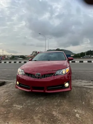 Toyota Camry 2014 Red