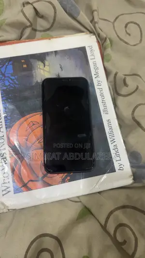 Apple iPhone 11 64 GB Black