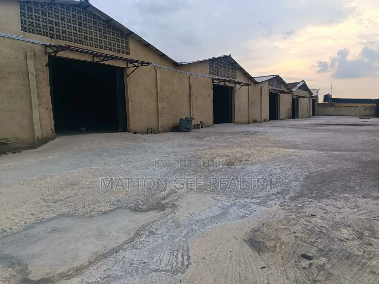 5 Bay Warehouse