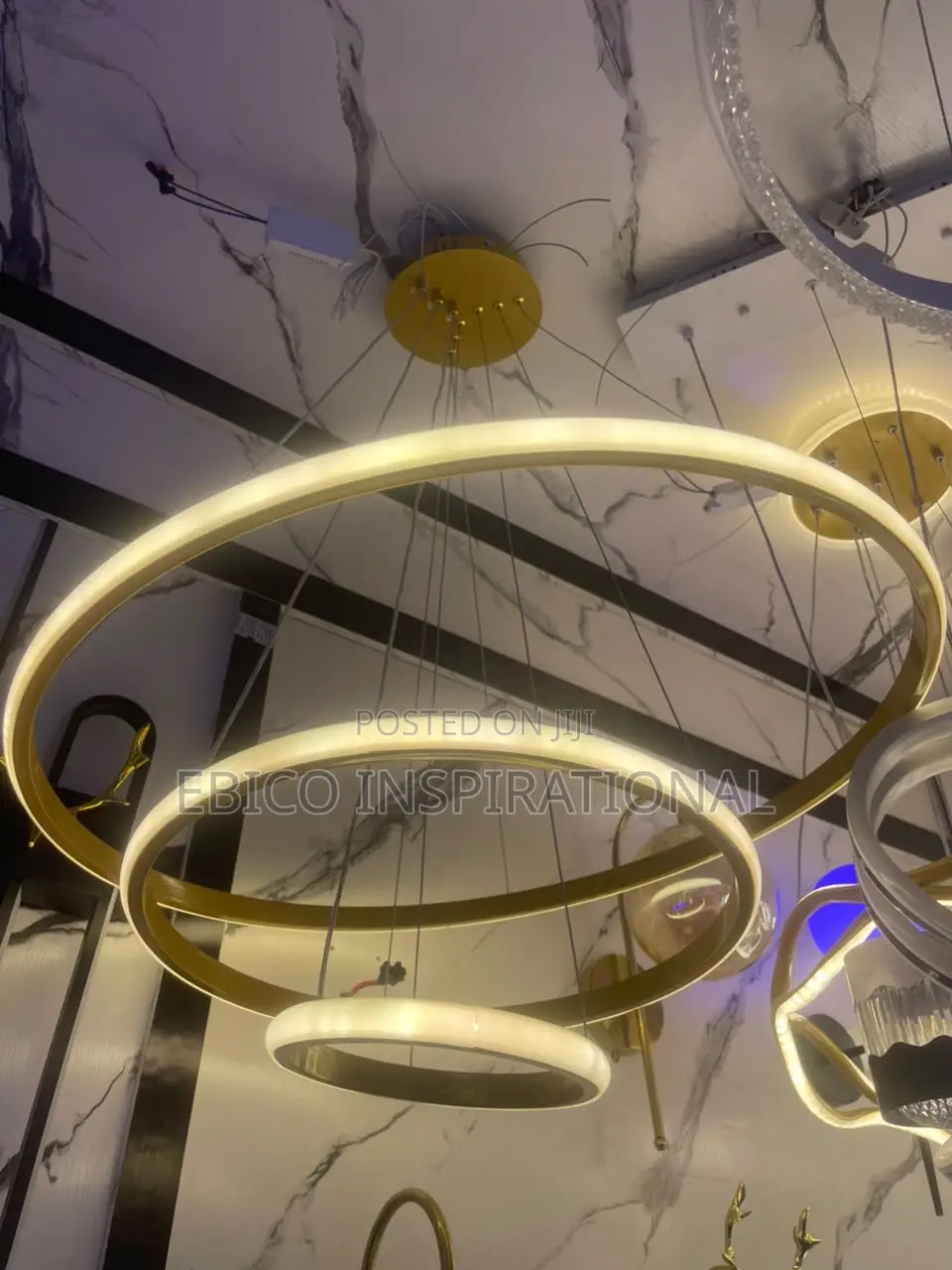 Luxury Modern LED Ring Chandelier – Gold Pendant Ceiling Light