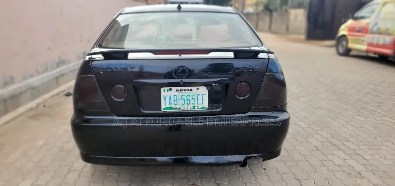 Lexus IS Automatic 2004 Black