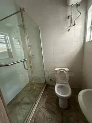 1bdrm Condo in Van Daniel Orchid for rent