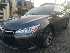 Toyota Camry SE 4dr Sedan (2.5L 4cyl 6A) 2015 Gray