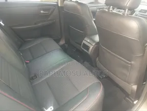 Toyota Camry SE 4dr Sedan (2.5L 4cyl 6A) 2015 Gray