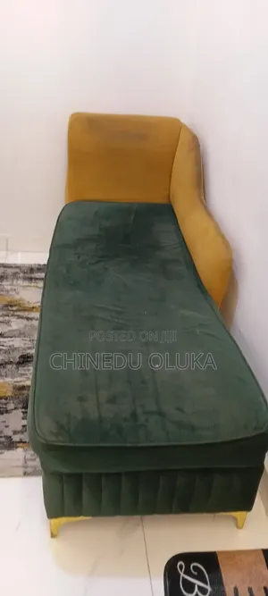 Chaise Lounge