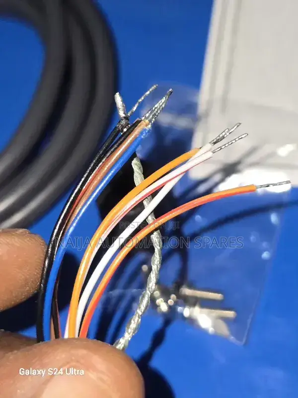 Omron | E6b2-Cwz1x | Rotary Encoder 1000p/R 8 Wire Output
