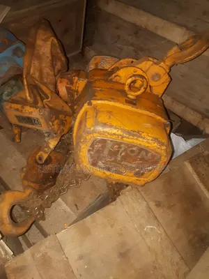 1 Ton Used ELECTRIC HOIST!!