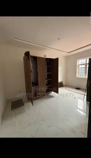 3bdrm Apartment in Magodo Gra I Estate for rent