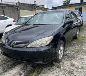 Toyota Camry LE 4dr Sedan (2.4L 4cyl 5A) 2005 Black