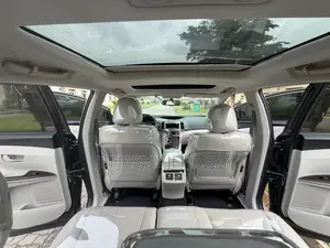 Toyota Venza 2010 Gray