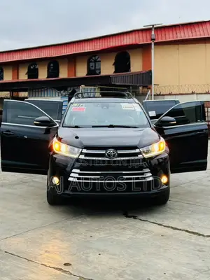 Toyota Highlander Limited Platinum 4x4 V6 (3.5L 6cyl 8A) 2017 Black