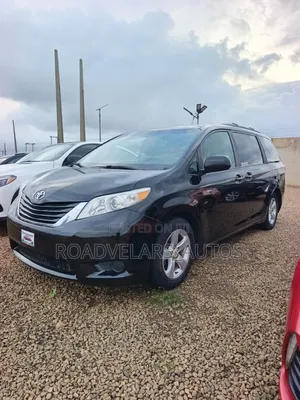 Toyota Sienna 2012 Black