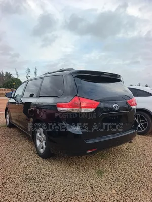 Toyota Sienna 2012 Black