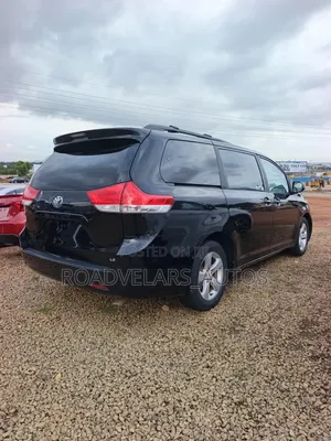 Toyota Sienna 2012 Black