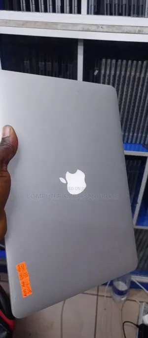 Laptop Apple MacBook Air 2017 8GB Intel Core i5 SSD 128GB