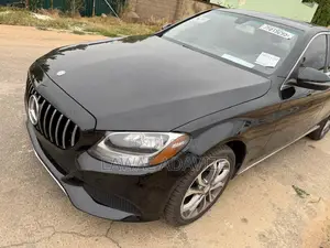 Mercedes-Benz C300 2016 Black