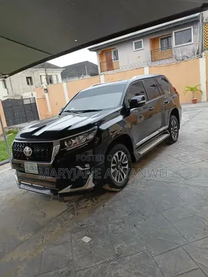 Toyota Land Cruiser Prado 2017 Black
