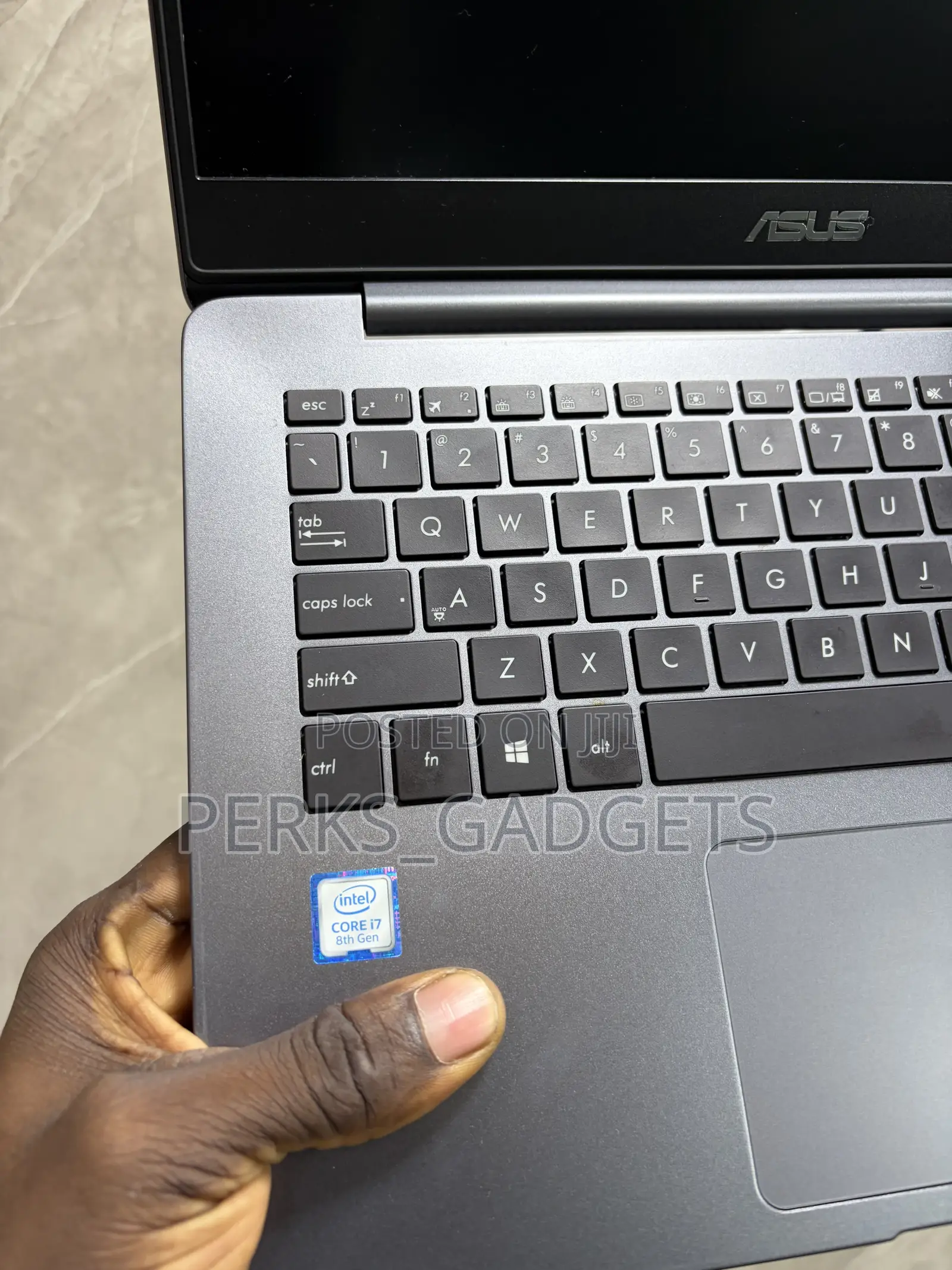 Laptop Asus Vivobook 14 8GB Intel Core i5 SSD 256GB