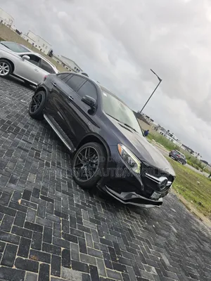 Mercedes-Benz GLE-Class 2016 Blue