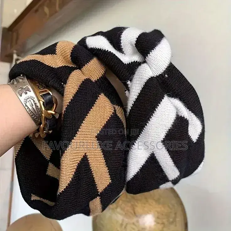 Favour Luxe Accessories
