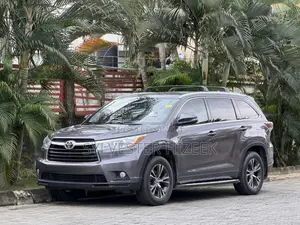Toyota Highlander XLE V6 4x4 (3.5L 6cyl 6A) 2016 Gray