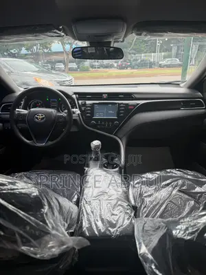 Toyota Camry 2018 White