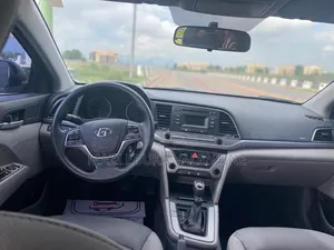 Hyundai Elantra 2018 Black