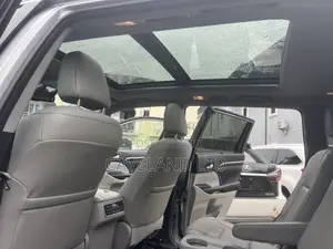 Toyota Highlander Limited Platinum V6 4x4 (3.5L 6cyl 6A) 2016