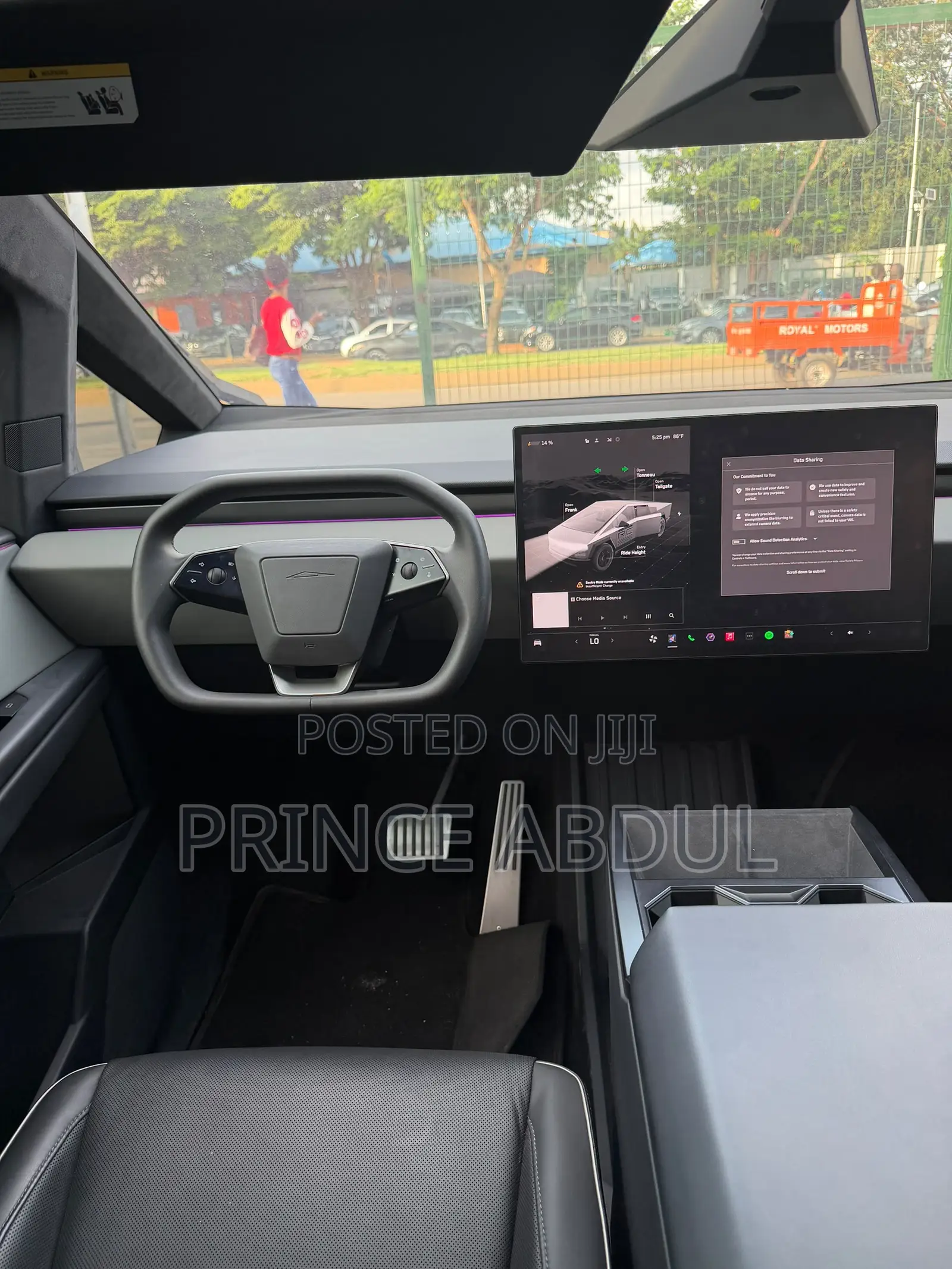 Tesla Cybertruck Cyberbeast 2025 Gray