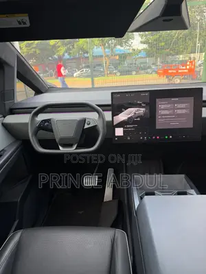 Tesla Cybertruck Cyberbeast 2025 Gray