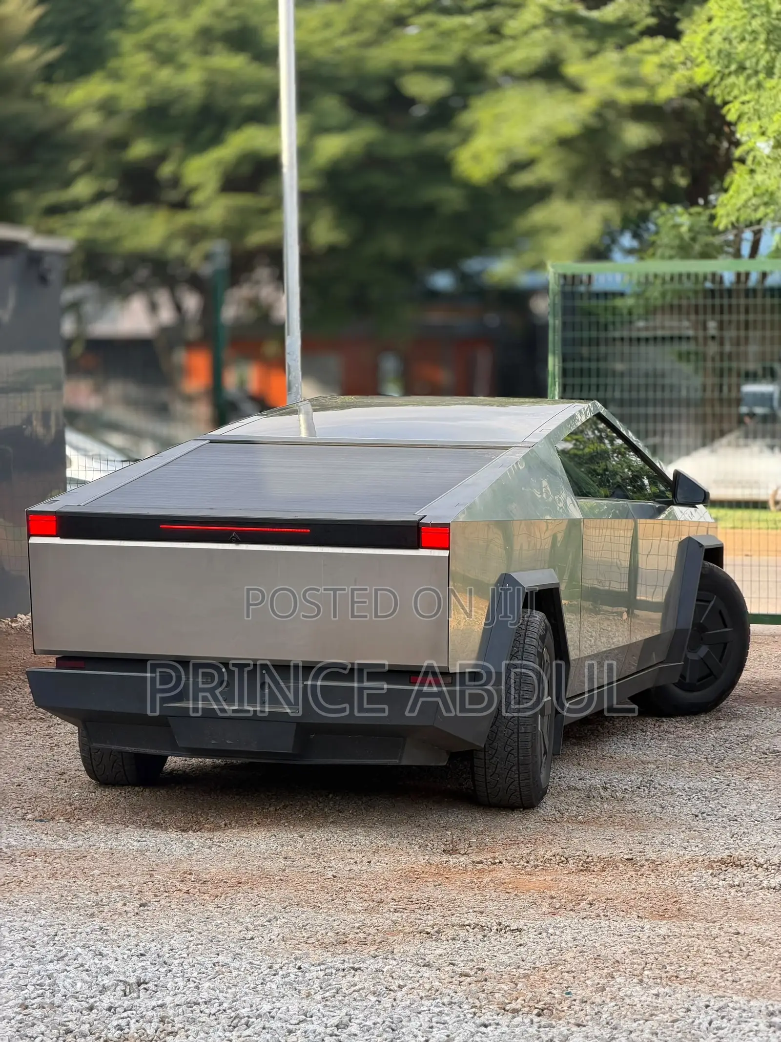 Tesla Cybertruck Cyberbeast 2025 Gray
