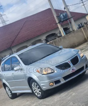 Pontiac Vibe 2006 Silver
