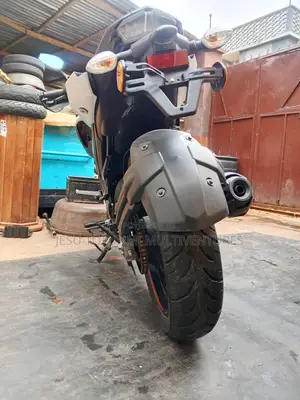 Yamaha 2023 White