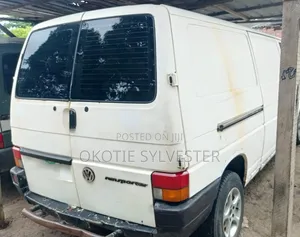 Volkswagen Transporter 2004 White