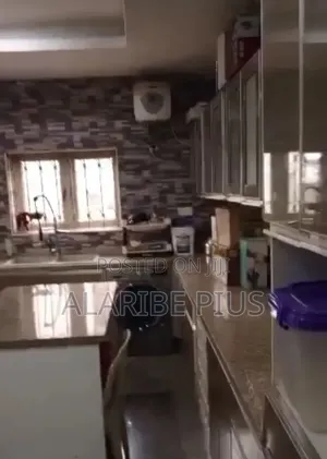 4bdrm Duplex in Estate, Galadimawa for sale