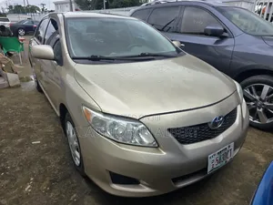 Toyota Corolla 2009 Gold