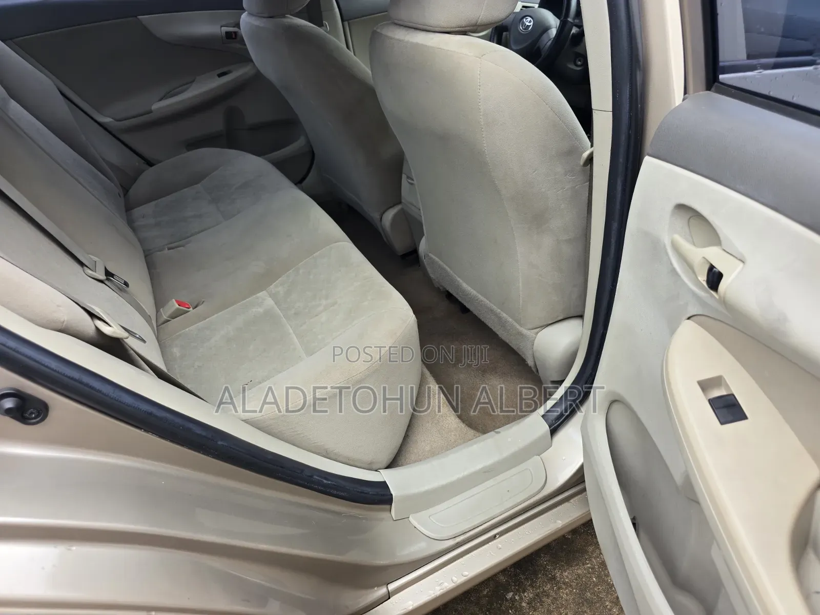Toyota Corolla 2009 Gold